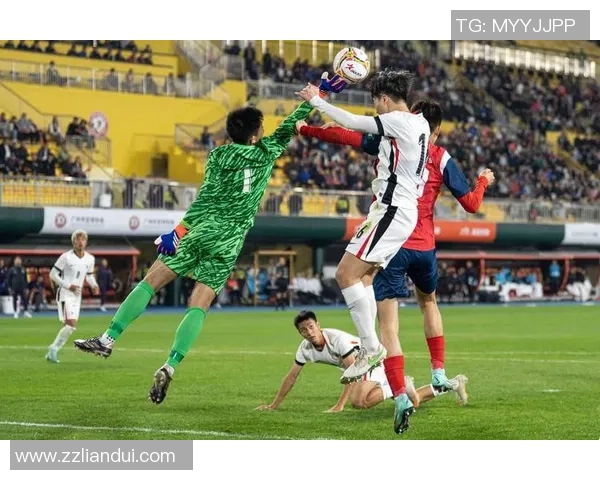 广州队力争主场胜利全力备战强敌挑战拼搏精神展现球员风采