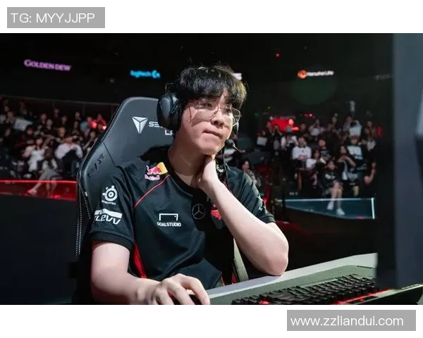 掌控雷霆之力玩转Zeus上单打破传统竞技策略